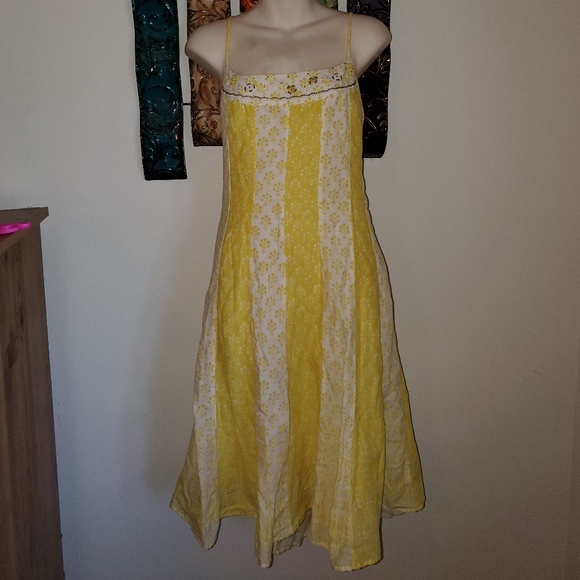 Free People Dresses & Skirts - Free People Sz 8 Yellow Lace Up Back Boho Dress